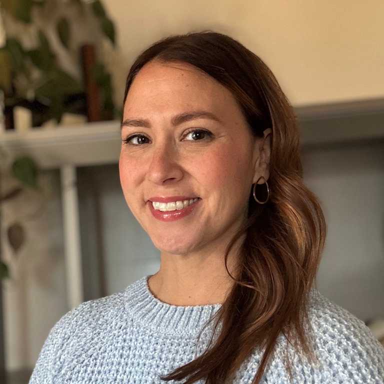 Lauren Nolan destination wedding group coordinator Headshot